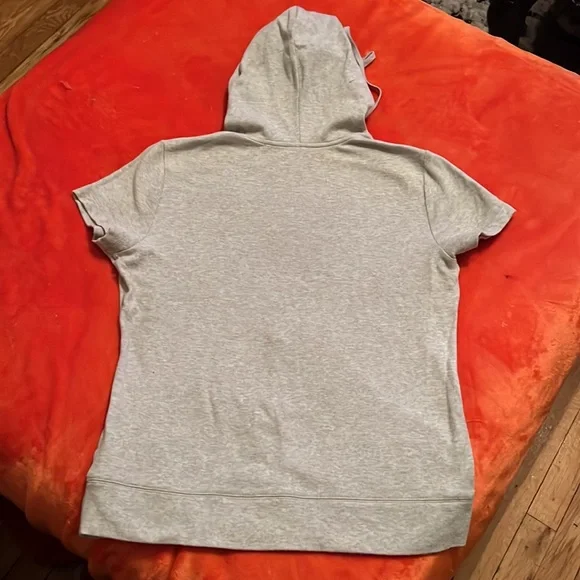 NY&Co Gray short sleeve hooded sweatshirt w/ a extended pocket & low V neck. - Picture 3 of 12